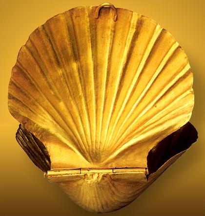 Receptacle in the Form of a Shell