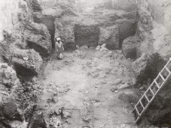 A 1st Dynasty Tomb at Saqqara